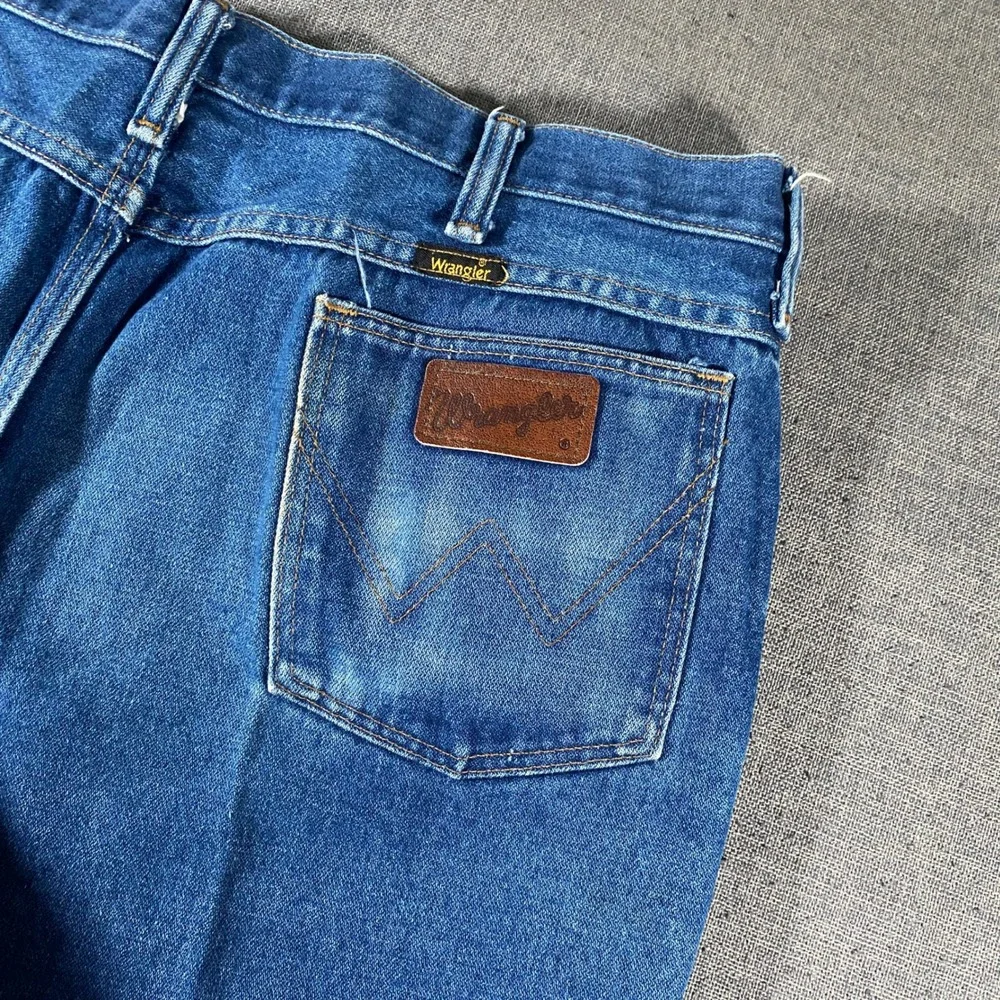 Vintage Wrangler 945PW Jeans‎ Mens 38x32 Blue Made in USA Western Bootcut Denim